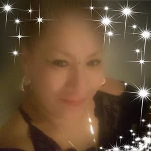 Meet your Posher, Nora